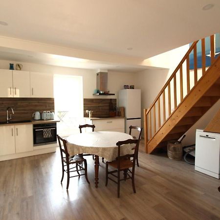 Joli Appartement Avec Balcon Au Coeur De Forcalquier Esterno foto