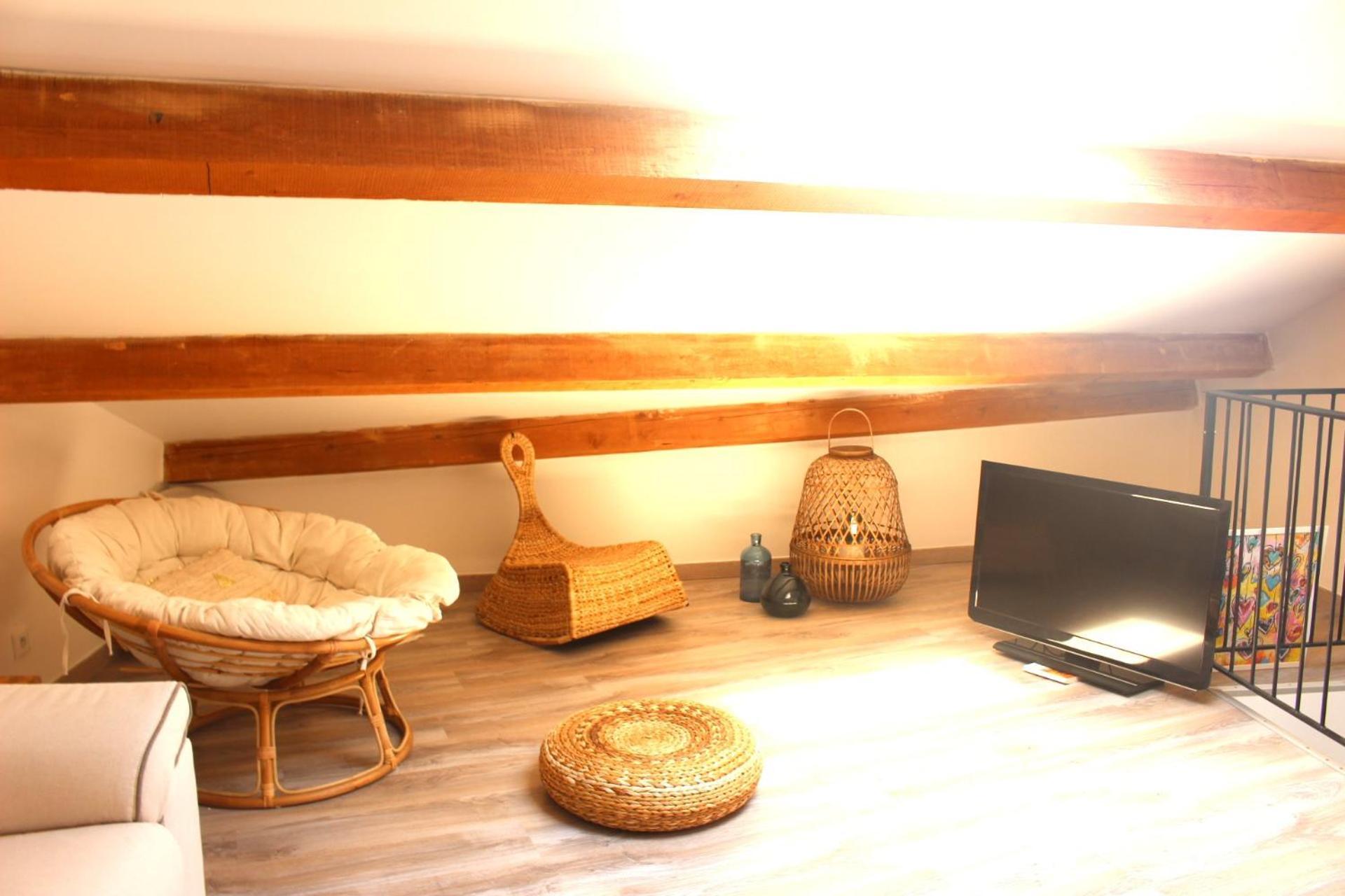 Joli Appartement Avec Balcon Au Coeur De Forcalquier Esterno foto